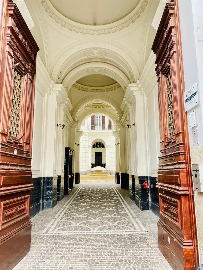 Piazza Amore Napoli Luxury Apartment Nel Cuore Di Napoli Exterior photo